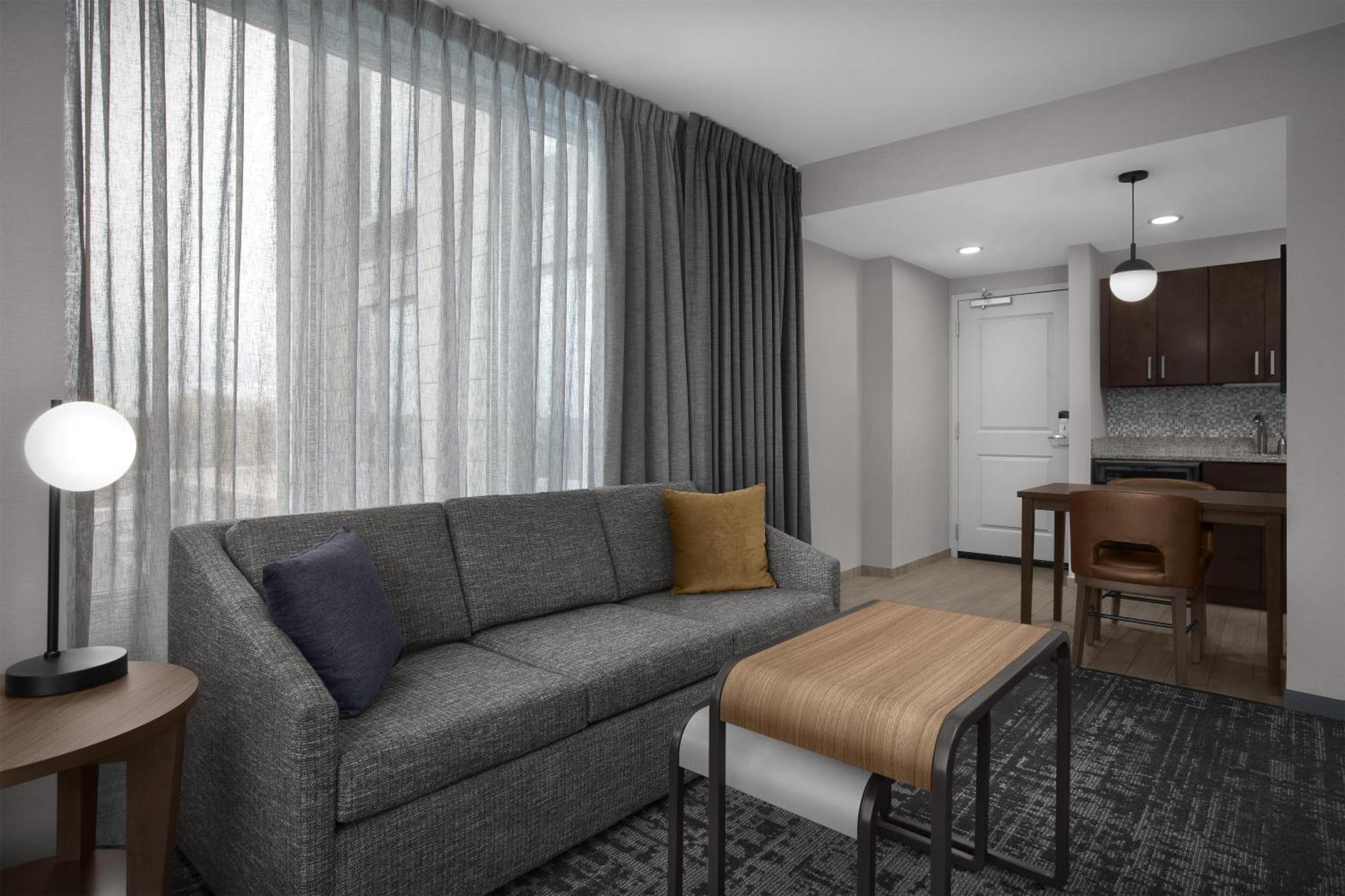Suíte de 1 Quarto com Cama King-size - Não Fumantes