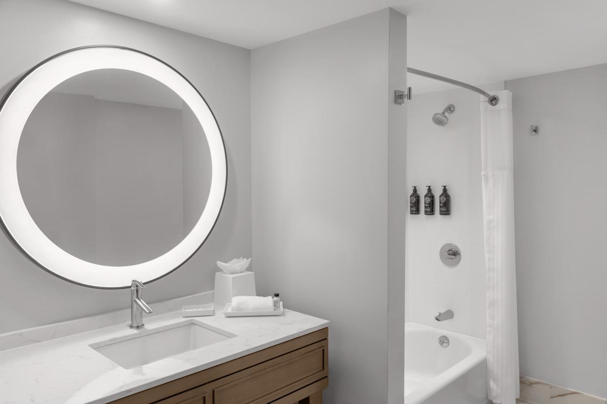 Standard Queen Room Two Queen Beds Hearing Accessible