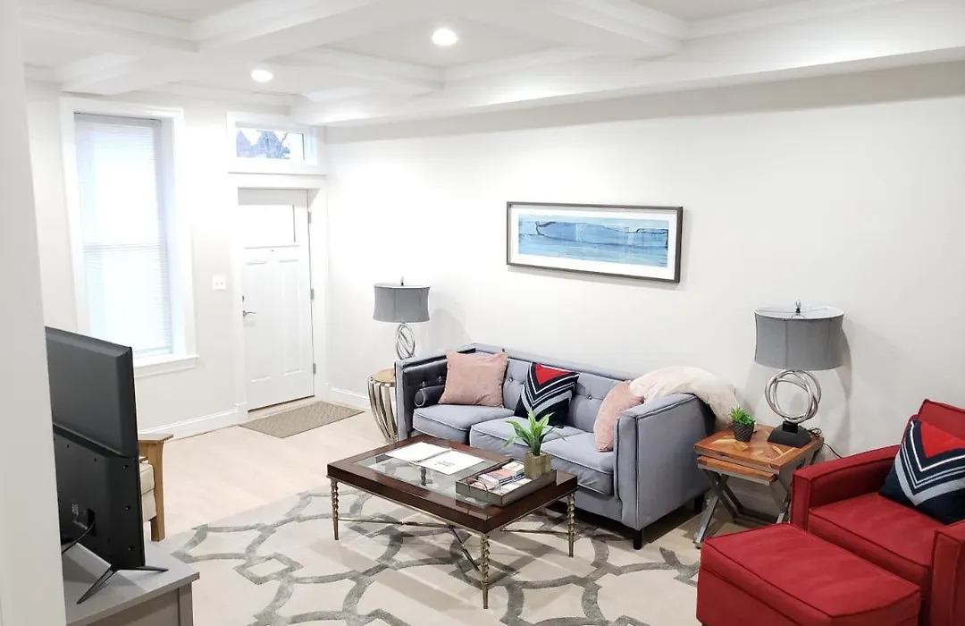 Spacious & Bright Home In Bloomingdale/ Truxton Dc-1