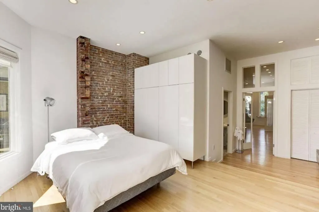 Lofty Dc Sanctuary-1