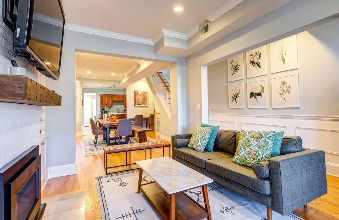 Historic H Street Corridor Townhome, Patio And Grill-1