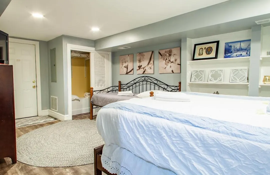 Delightful 1-Br Accommodations Nearby Metro-1