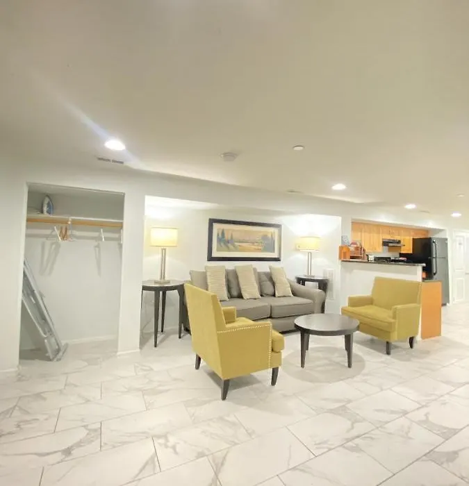 Lovely Remodeled 2Bdrm Basement Home-1