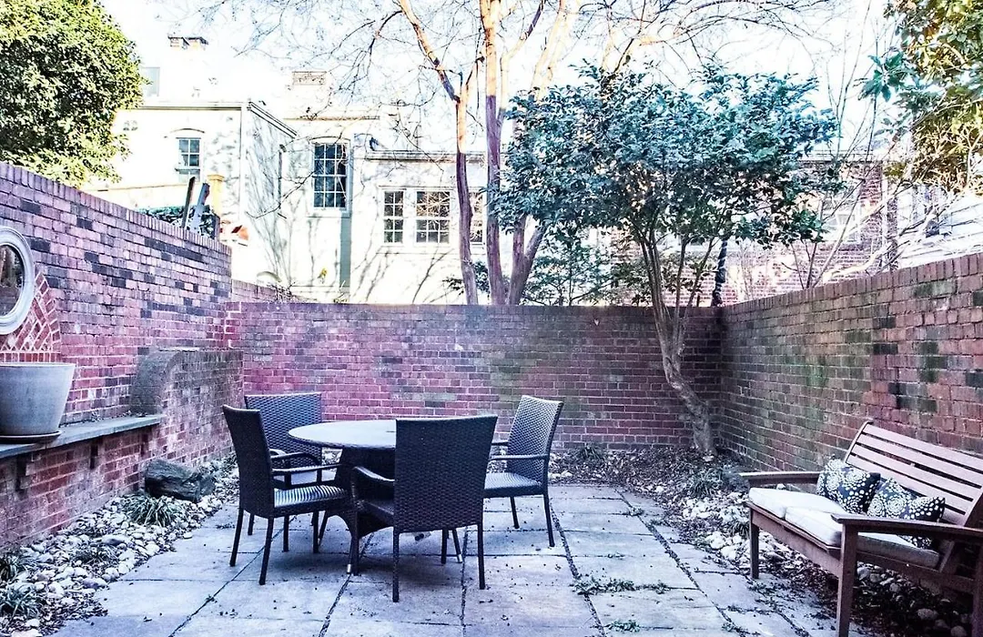 Treat Yourself To Georgetown - Dupont Circle W Backyard-1