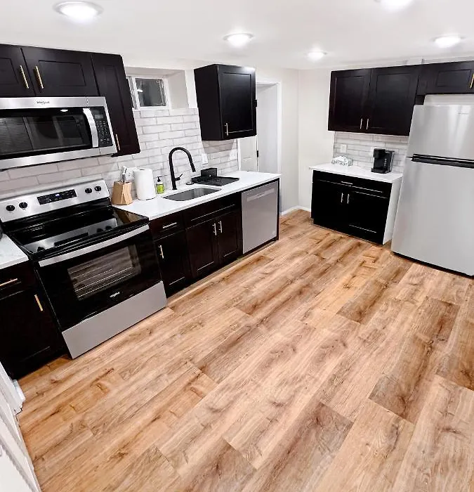 Rivera Properties 2Br/3Ba Apartment-1