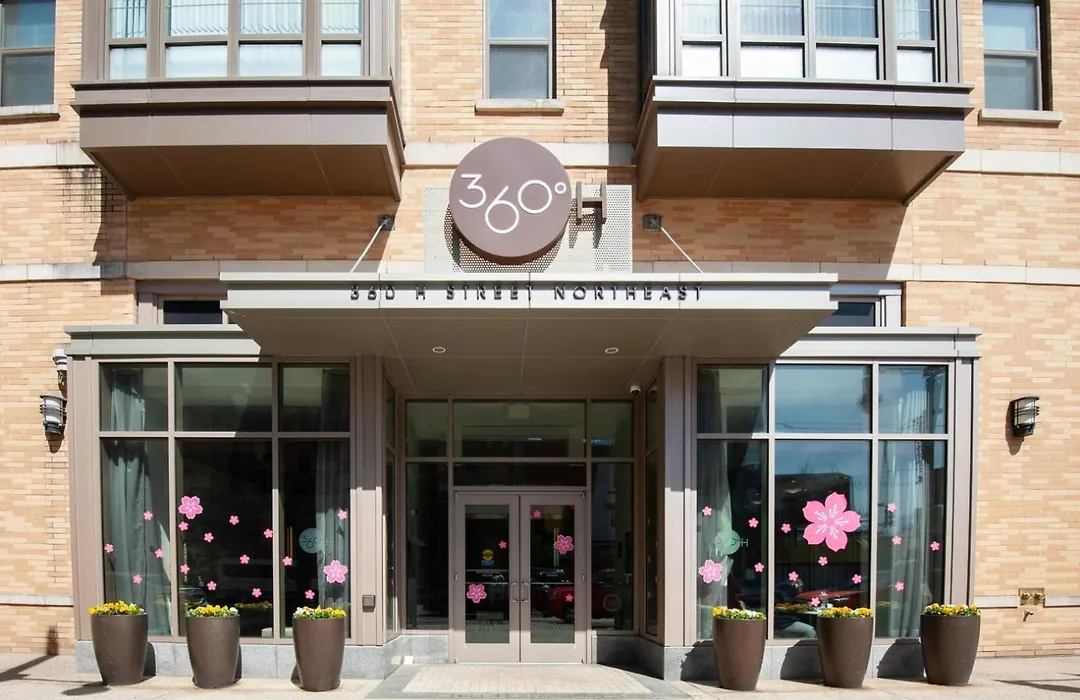 H St 1Br W Rooftop Pool Gym Nr Metro Wdc-513-1