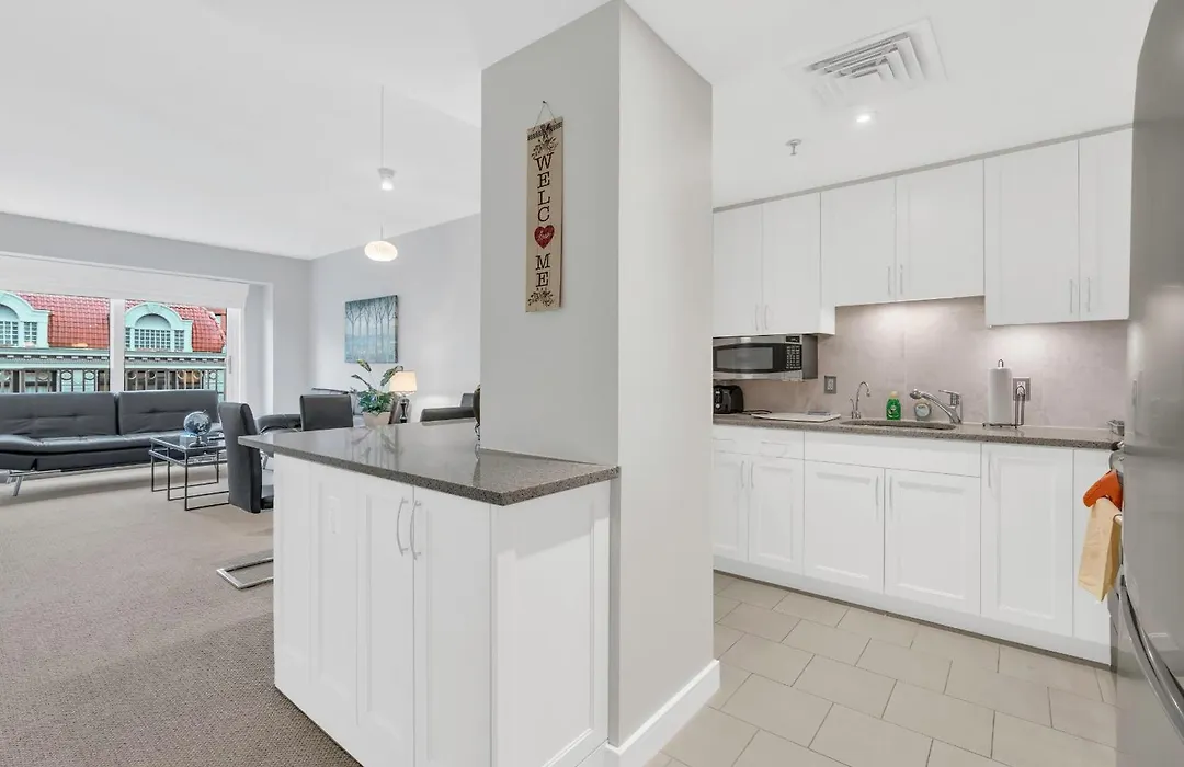 Heaven On Washington Fully Furnished Apartments-1