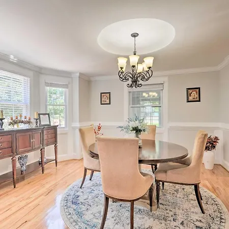 6 Mi To Capitol Hill: Spacious Family Home In Dc-3