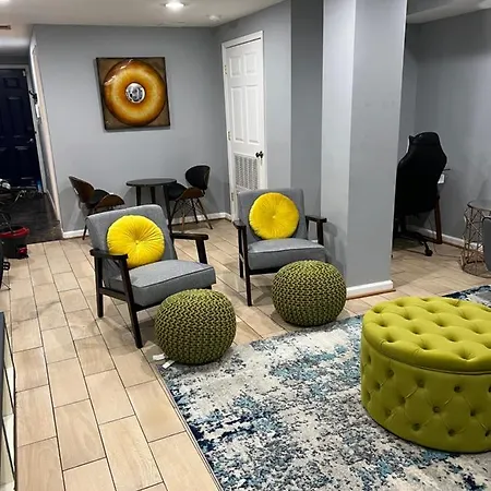 Chic Downtown In-Law Suite-2