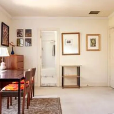Free Parking On A Private St., Minutes To Georgetown, Medstar Hospital, Georgetown University And More-2