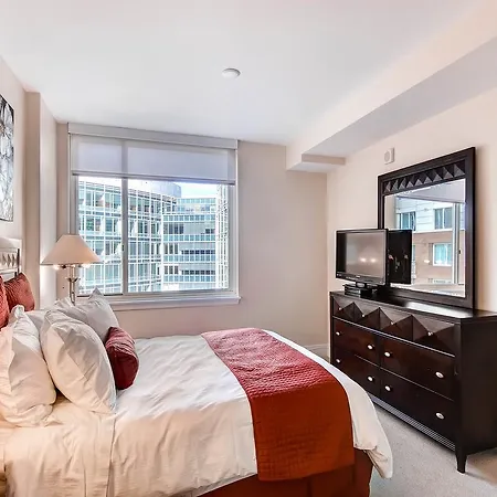 Luxury Apartments Near Georgetown And Foggy Bottom-3