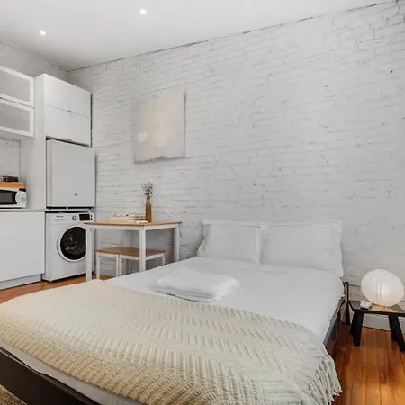 Adorable Studio Space In Private Carriage House-3