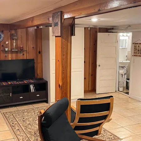 First Floor One Bedroom Apartment With Full Kitchen & Bath-3