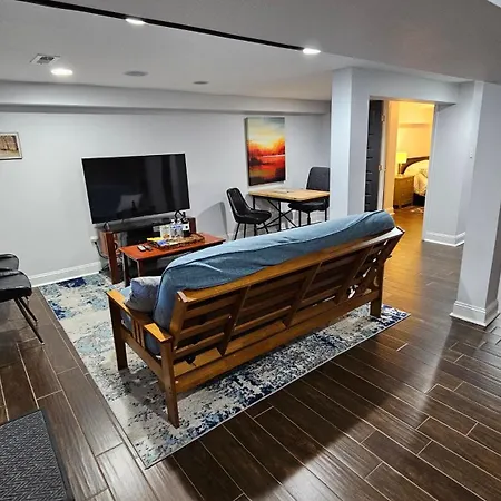 English Basement Suite In Petworth, Washington, Dc -- Free Off-Street Parking, Walk To Metro And Restaurants-2