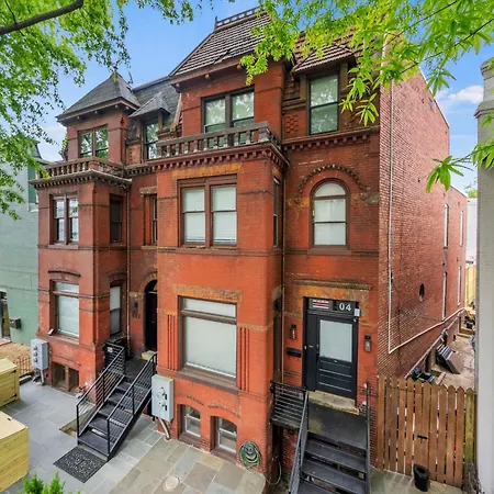 Spacious, Historic Logan Circle Rowhouse-2
