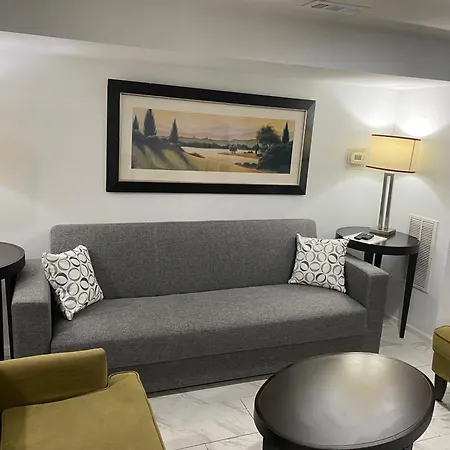 Lovely Remodeled 2Bdrm Basement Home-2