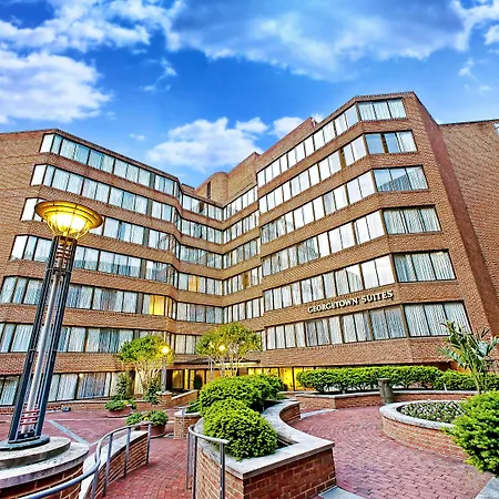 Georgetown Suites Courtyard-3
