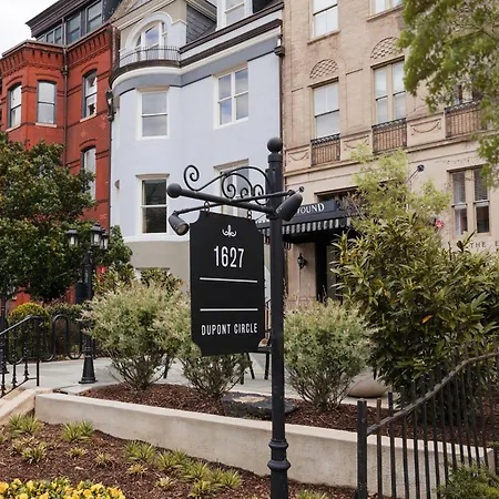 Dupont Circle Embassy Inn By Found-2