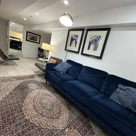 Comfy Basement Home 2 Bdrm1Den 3Queen Beds-3