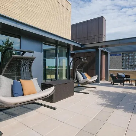 Global Luxury Suites In Downtown Bethesda-2