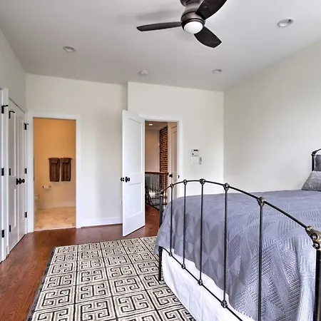 Peggys Place D C Home With Deck Near Downtown!-3